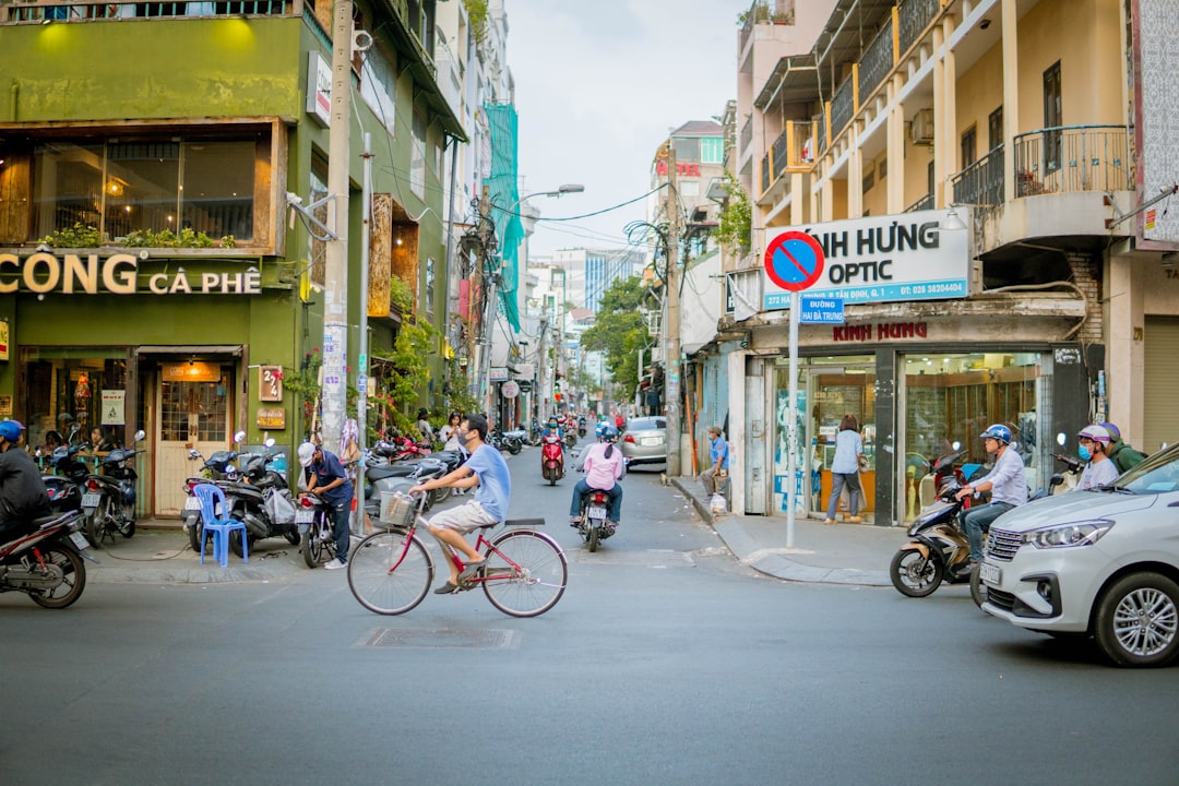 Lãi suất vay tiêu dùng tăng vọt lên 9-11%, khó giảm trước cuối năm